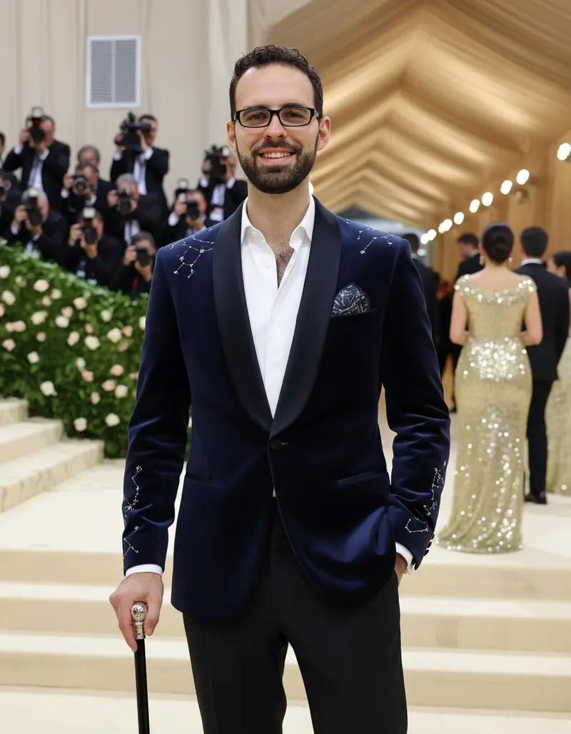 Met Gala Entrance preview